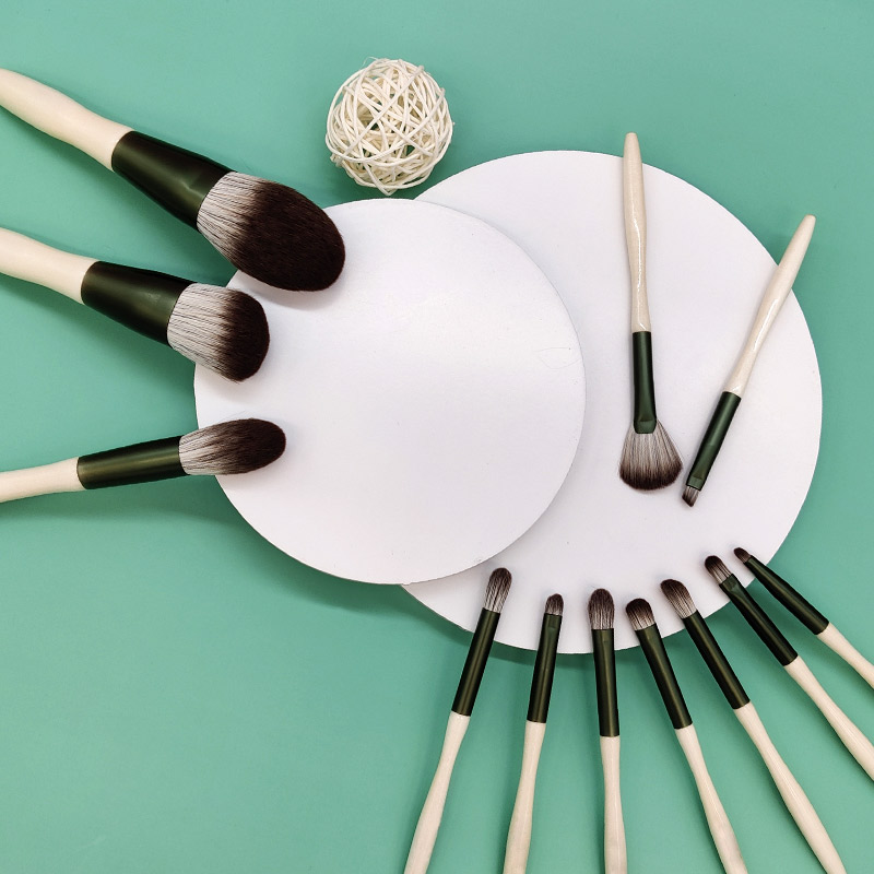 Are there any eco-friendly options for refy makeup brush? 