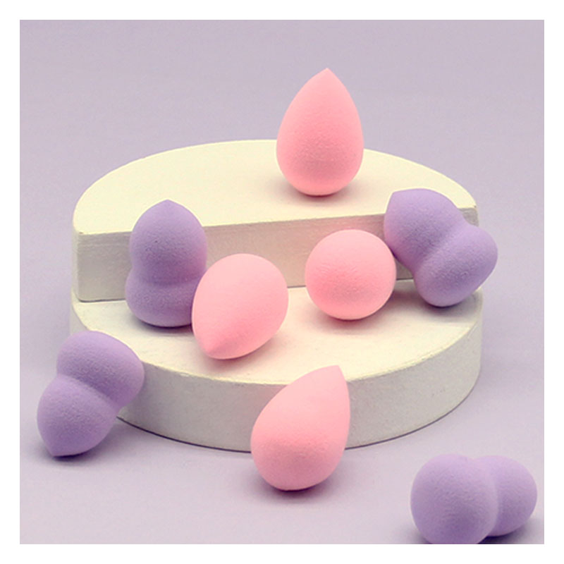Mini Makeup Sponge With Plastic Lollipop Holder NBC 480199DK. Mini Makeup Sponge With Plastic Lollipop Holder NBC 480199DK.